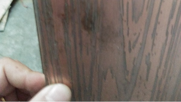 為什么剛安裝不久的彩色不銹鋼門(mén)會(huì)褪色？這就是原因！