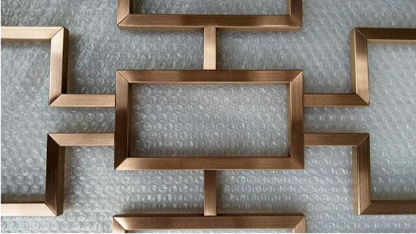 選不銹鋼屏風在糾結點焊還是滿焊？我幫你