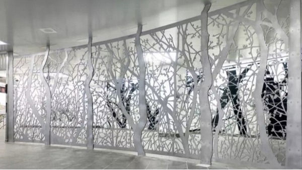 激光切割不銹鋼屏風(fēng)簡直美翻了！